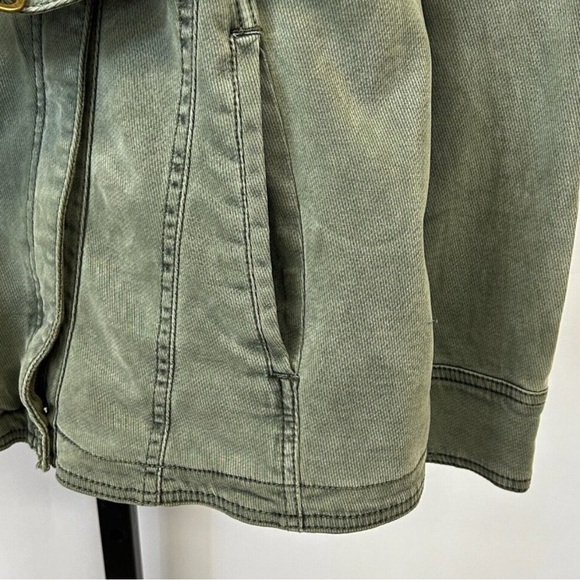 Anthropologie Everyday Belted
Moto Jacket Size L Green
Asymmetrical Zip - Picture 6 of 8